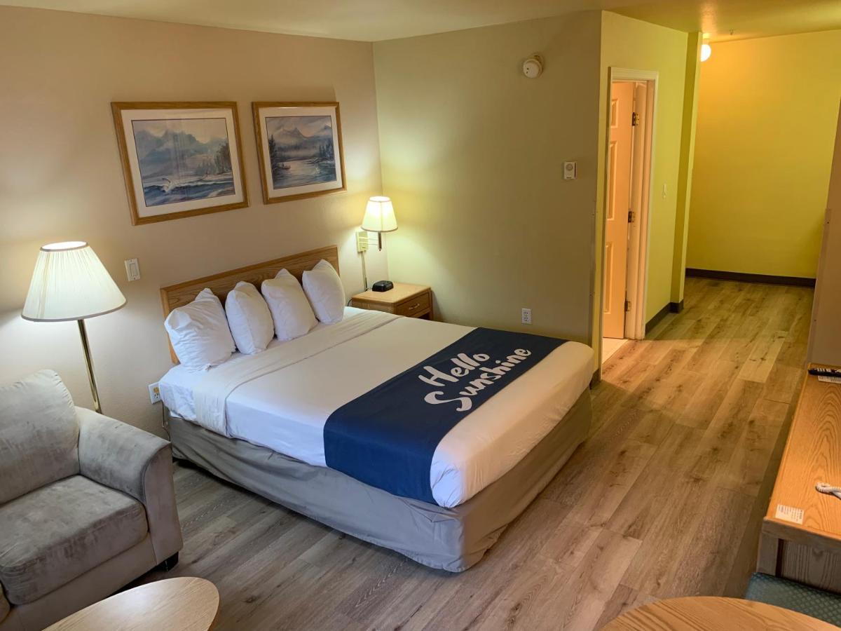 Days Inn By Wyndham Ocean Shores Exteriör bild